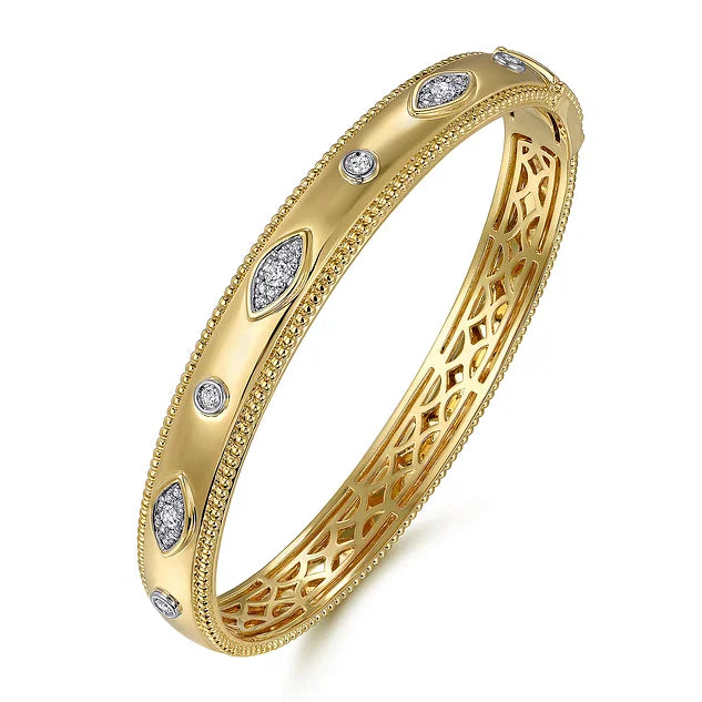 Diamond Bujukan Cuff