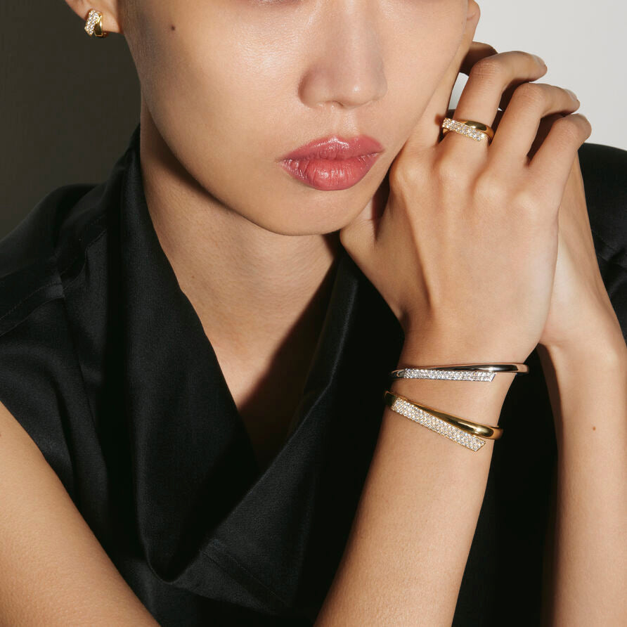 White Gold Inside Out Diamond Flip Bangle