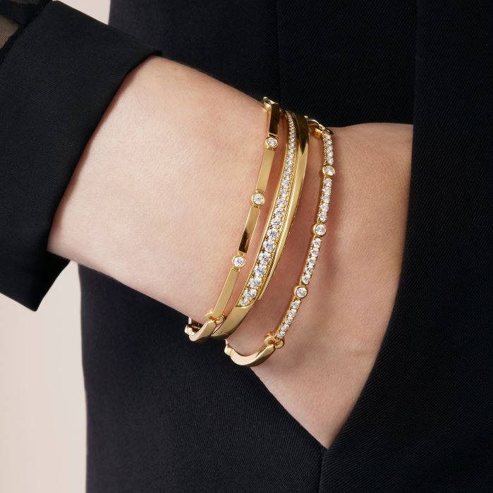 Yellow Gold Vela Diamond Crossover Bangle