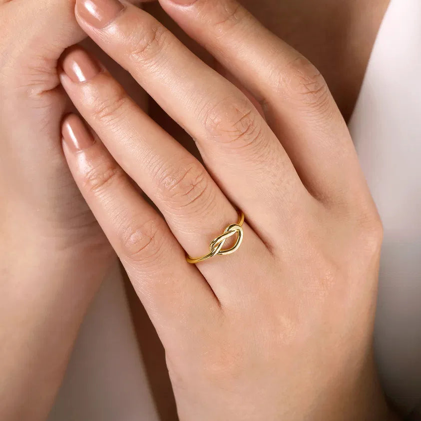 Twisted Heart Yellow Gold Ring