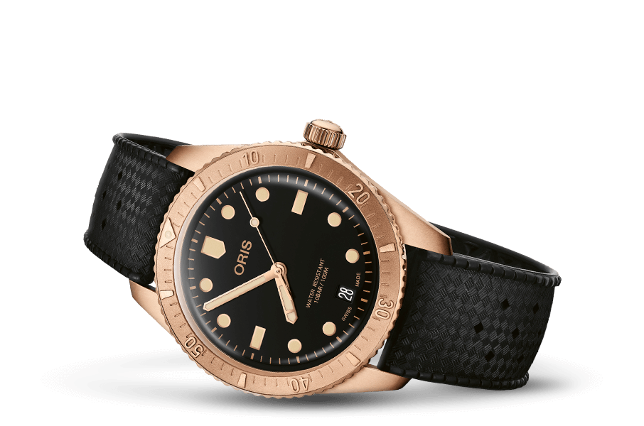 Divers Sixty-Five Date