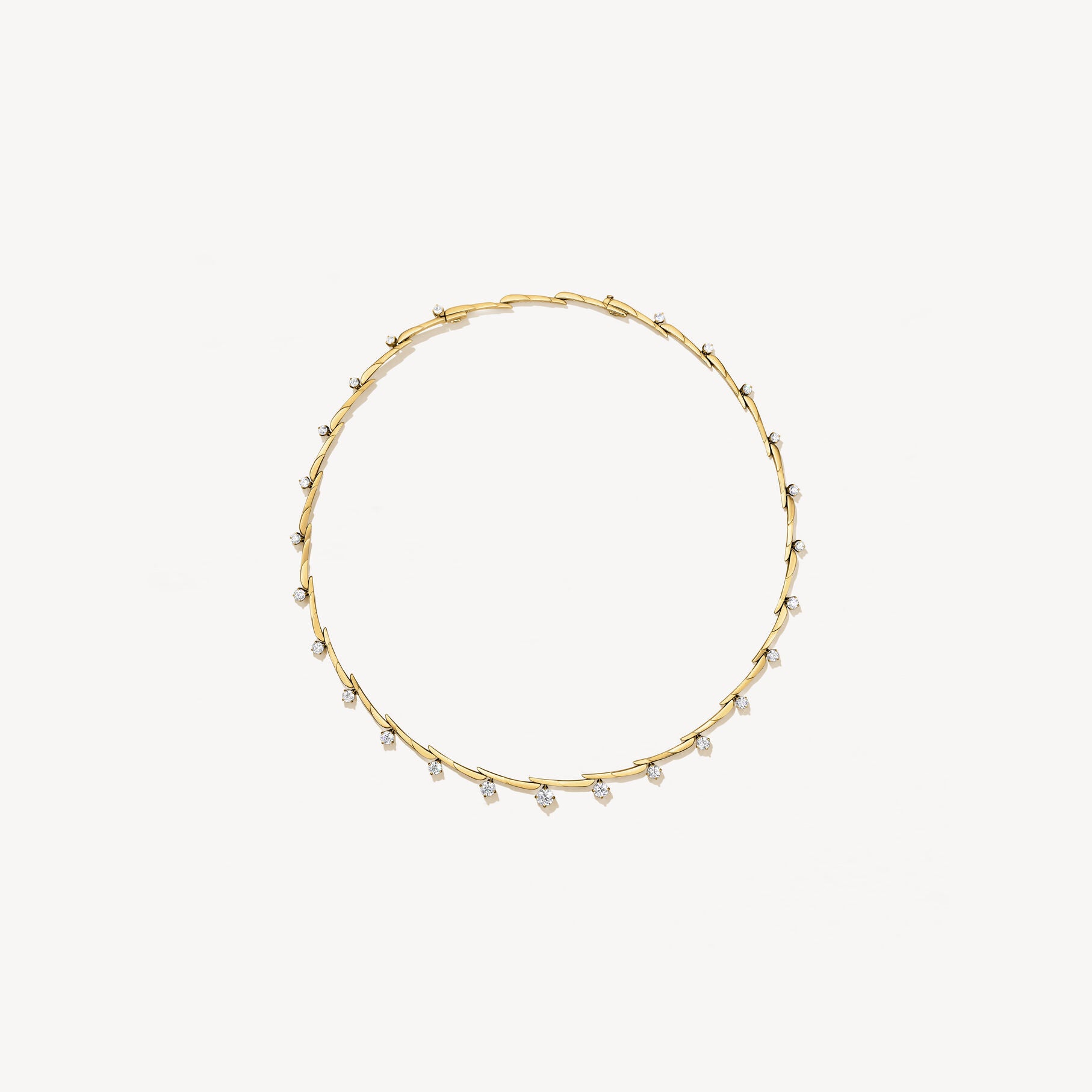 Vela Crossover Necklace
