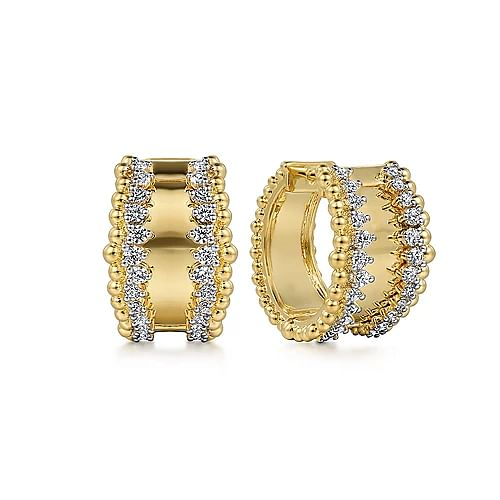 Bujukan Huggie Earrings