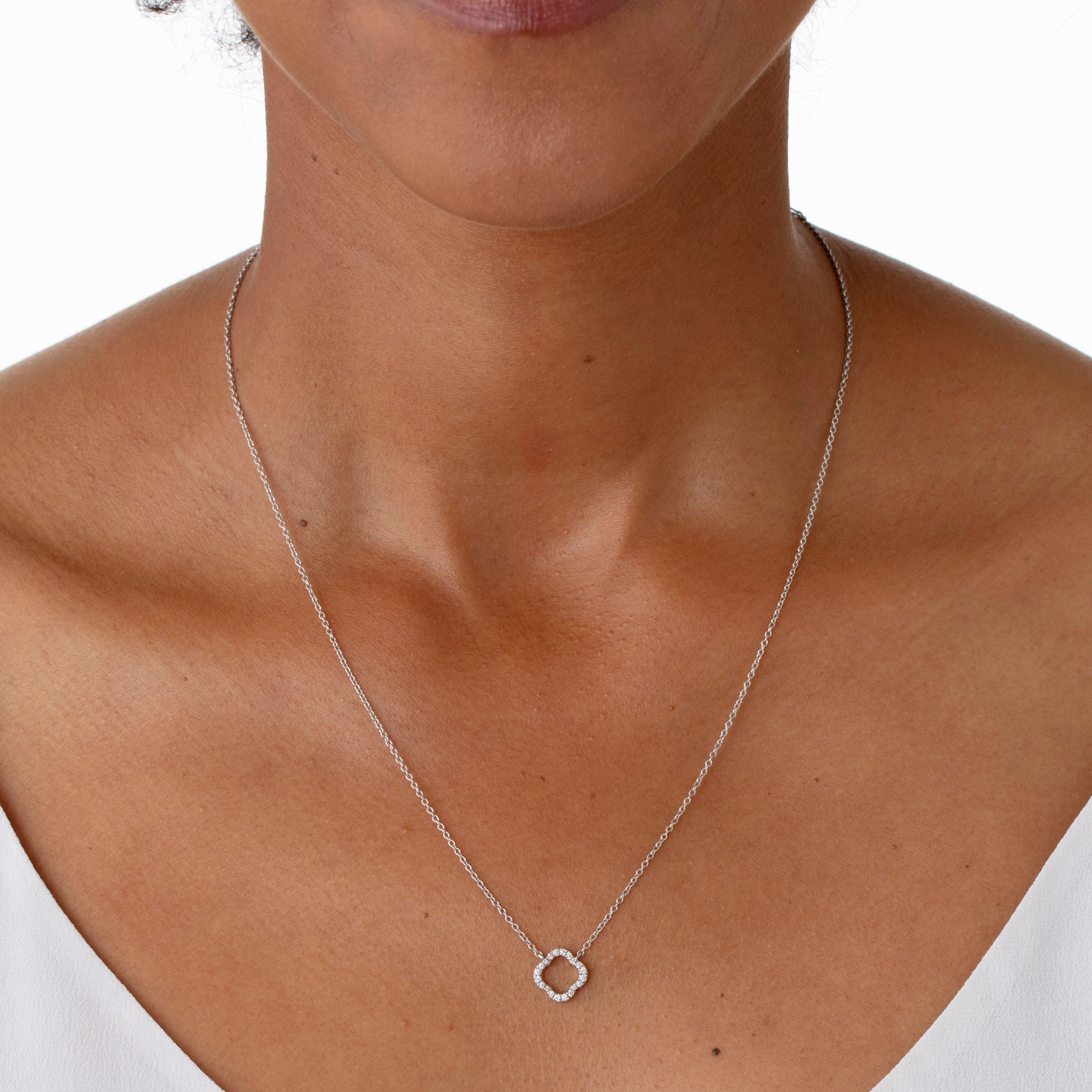 Hearts On Fire Signature Small Petal Necklace