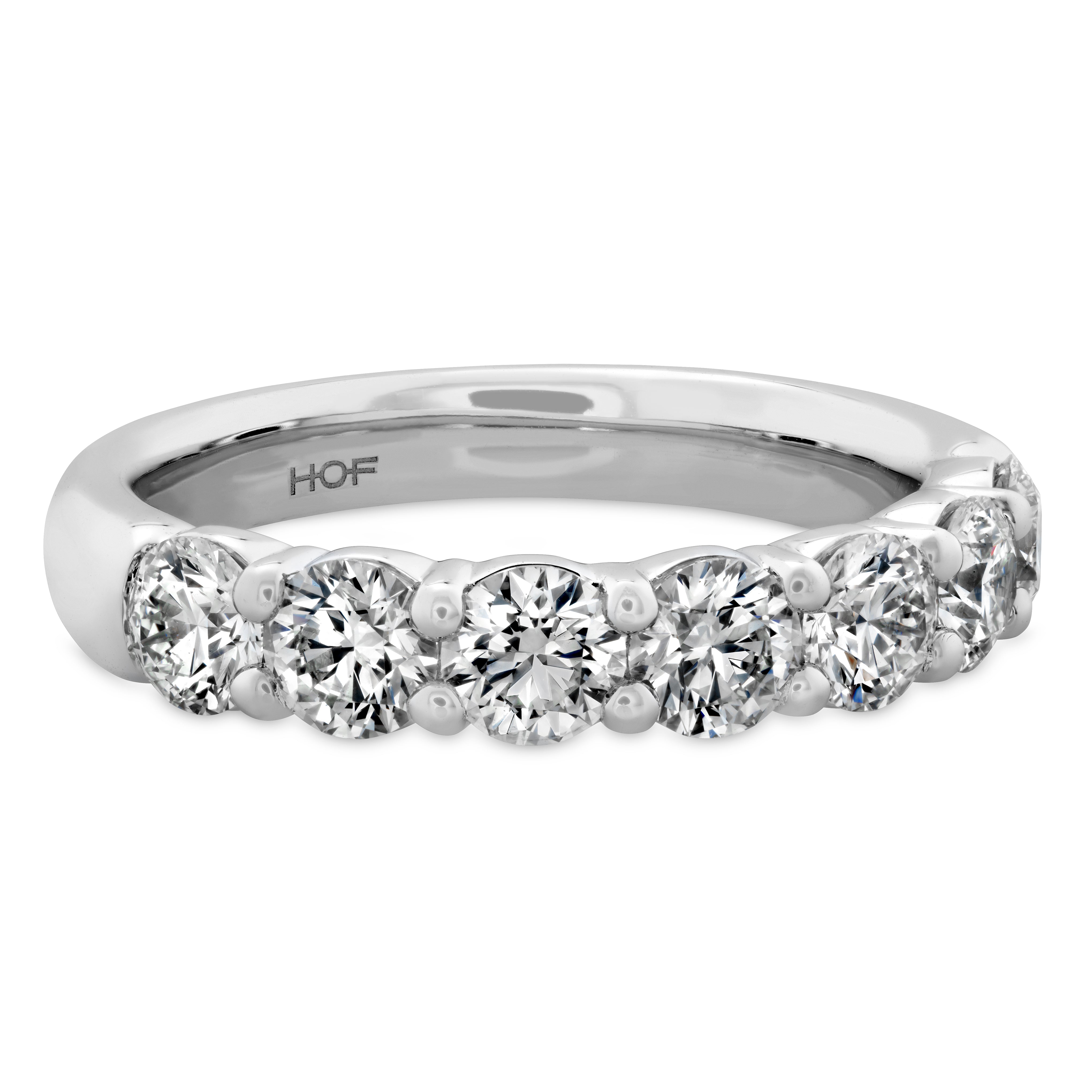 Hearts On Fire Signature 7-Stone Band, detail view